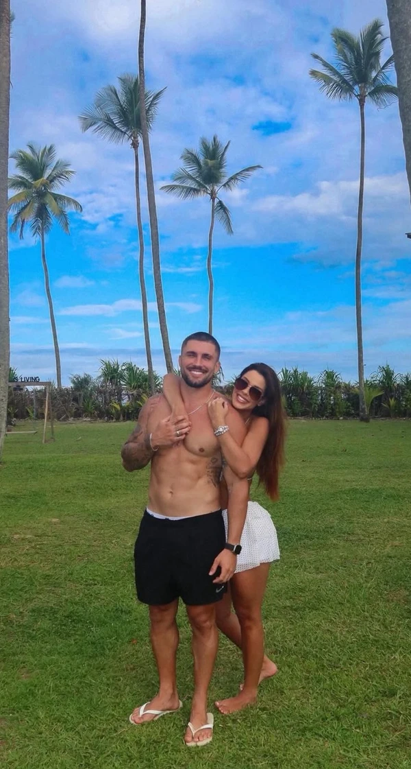  Ivy Moraes e Arthur Picoli curtem viagem romântica na Bahia por Reprodução