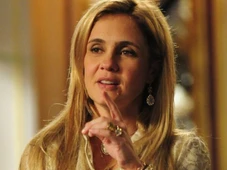 Imagem - Avenida Brasil 2 terá Carminha abandonando de vez o lixão e usando a filha para retornar à antiga vida; saiba os detalhes