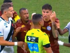 Imagem - Súmula da partida entre Bahia e Vasco explica expulsão polêmica de Mingo