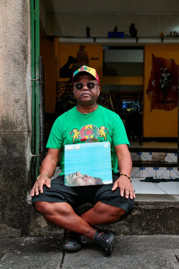 Albino Apolinário, fundador do Bar do Reggae e sua relíquia por Arison Marinho