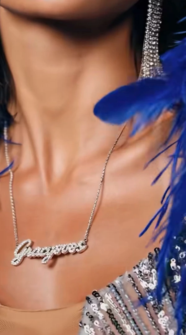 Cada caixa da linha "Gracyovos" vem com seis ovos por Reprodução