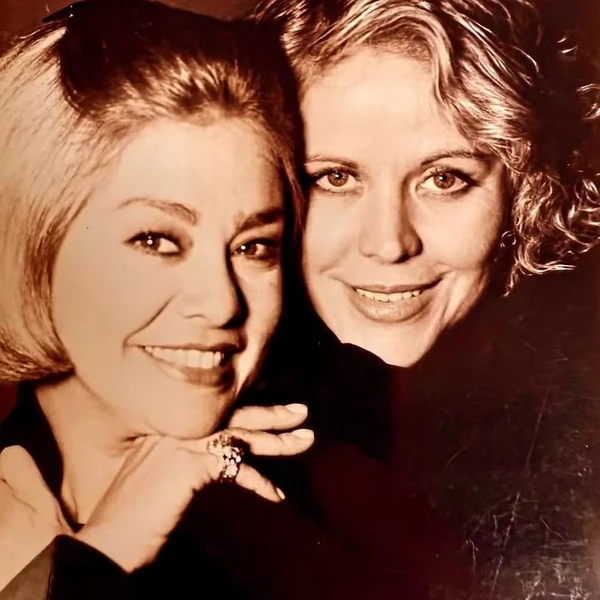 Claudete Troiano resgatou fotos com Ione Borges  por Reprodução/Instagram