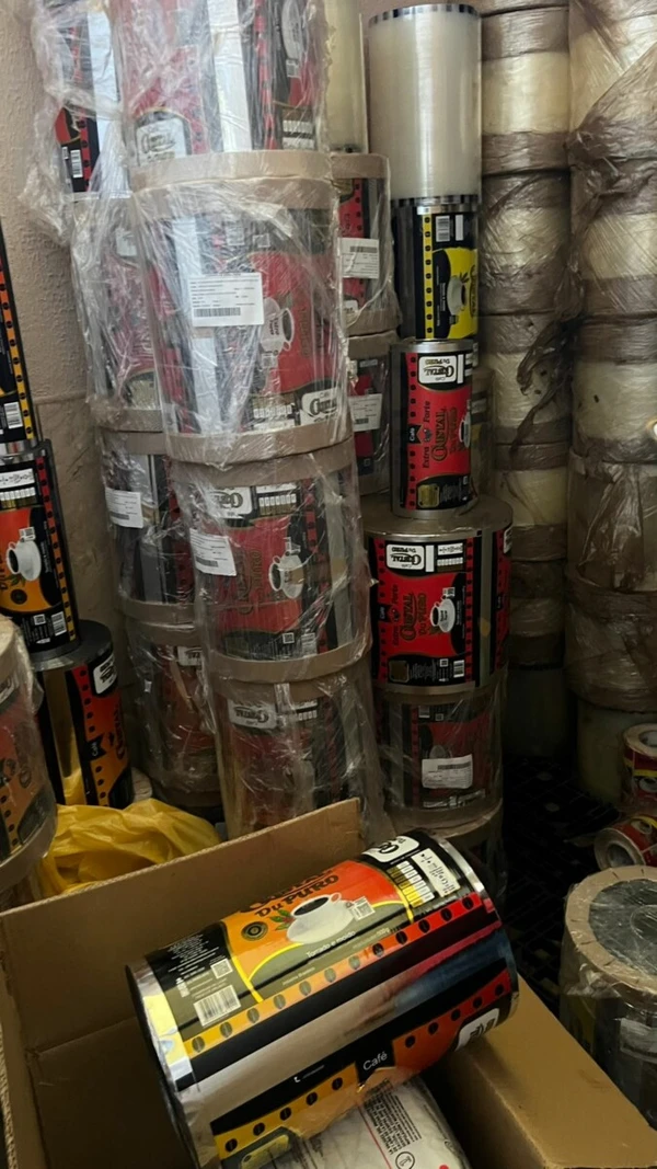 Depósito clandestino de café foi fechado por Divulgação/ PCGO