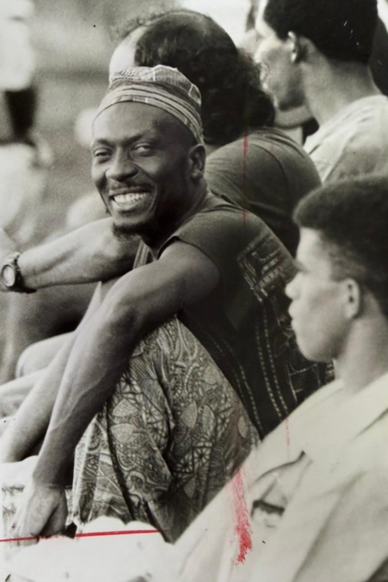 Jimmy Cliff assiste Bahia x Atlético em março de 1991 por Antenor Pereira/Arquivo CORREIo
