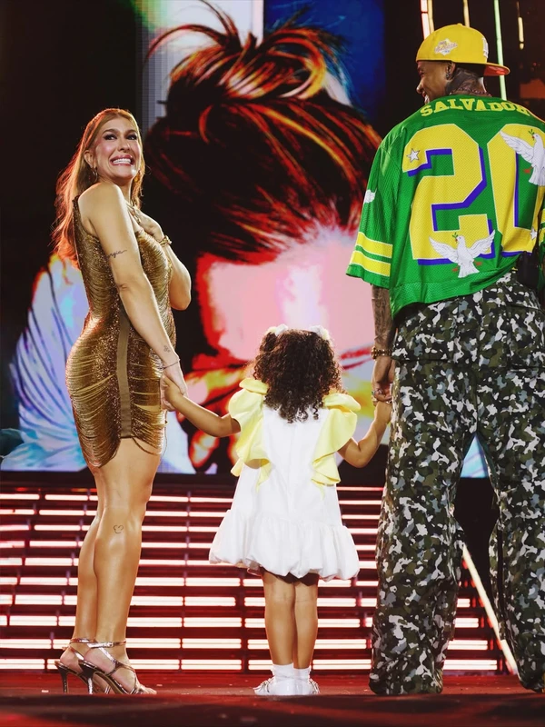 Lore Improta e Léo Santana anunciam a chegada de Lorenzo por Reprodução/Instagram