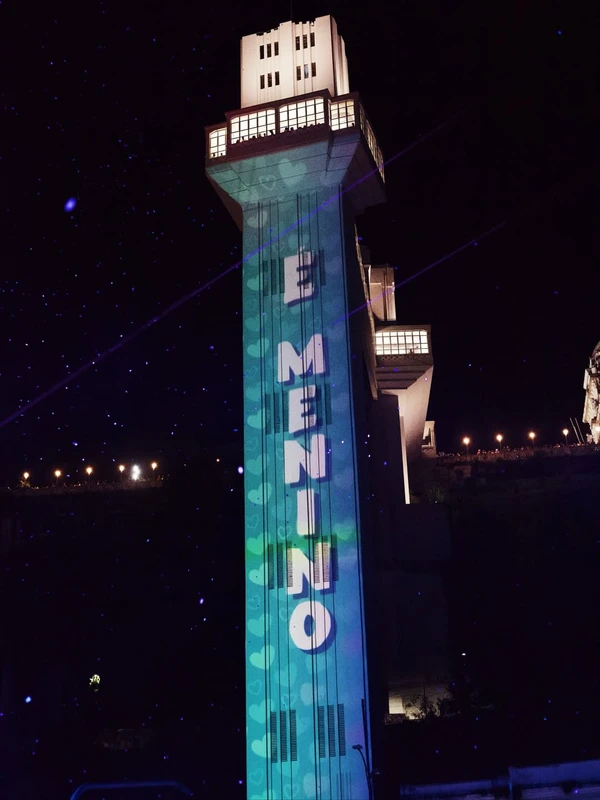 Lore Improta e Léo Santana anunciam a chegada de Lorenzo por Reprodução/Instagram