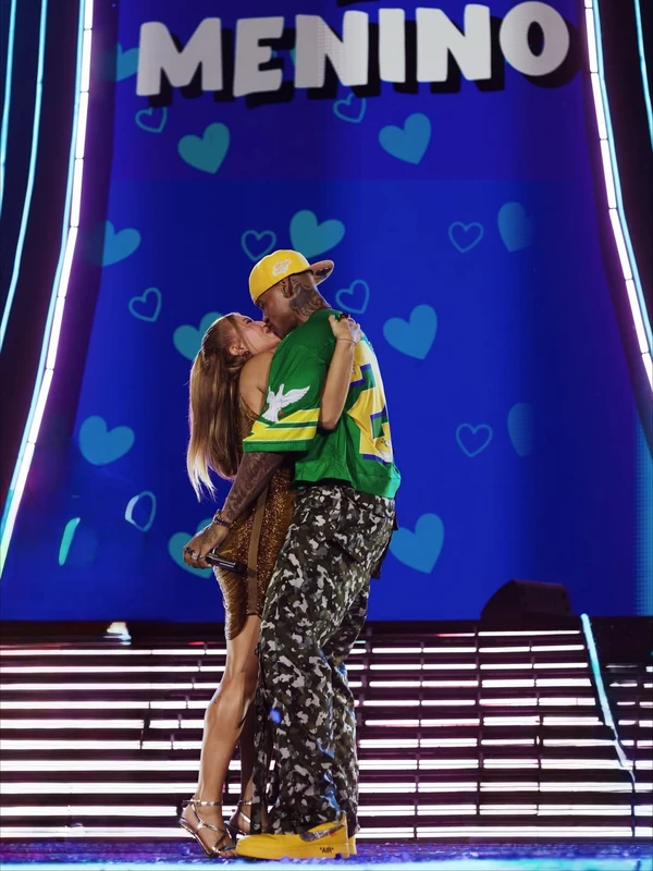 Lore Improta e Léo Santana anunciam a chegada de Lorenzo por Reprodução/Instagram