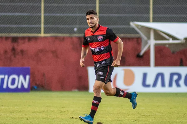 Marcinho (Chapecoense)  por Pietro Carpi/EC Vitória