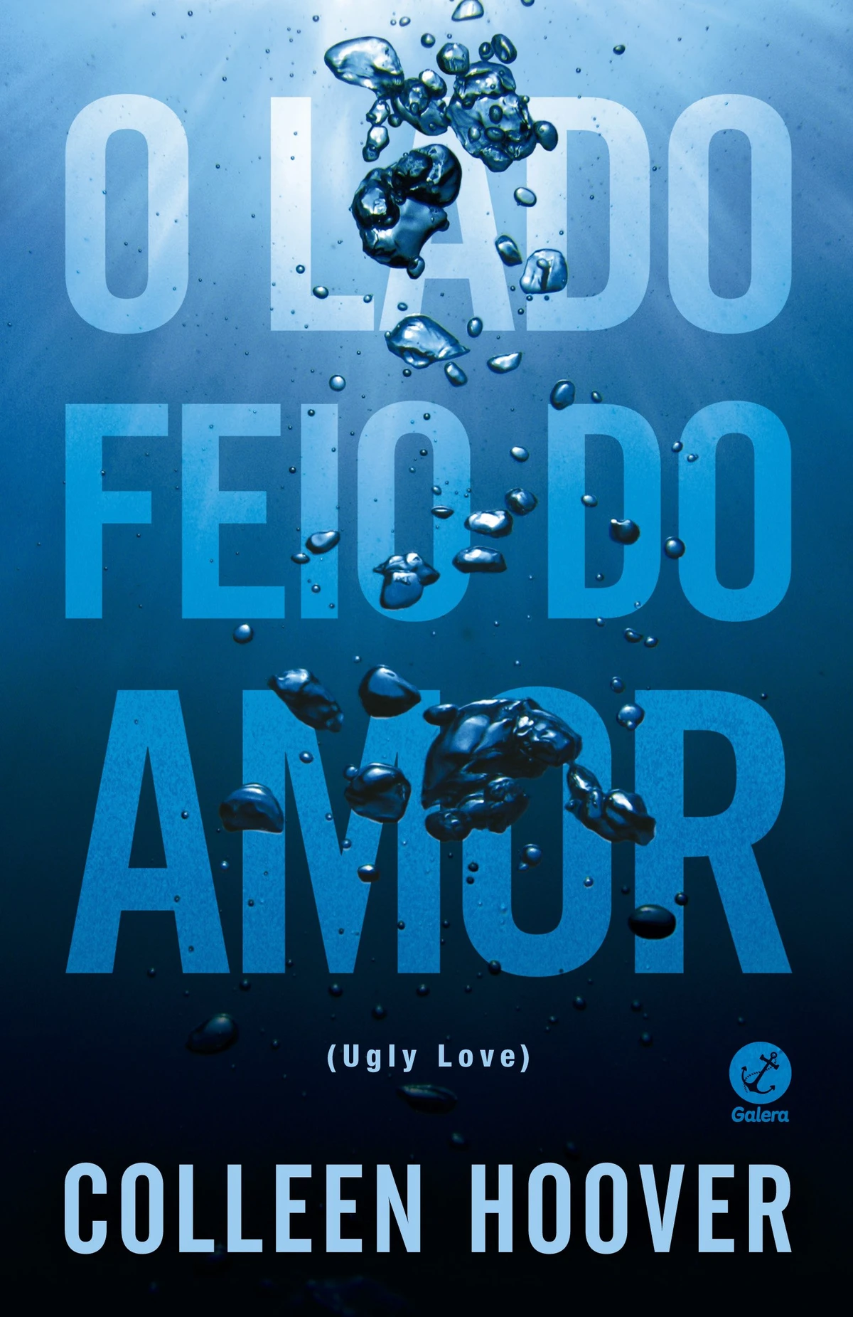O Lado Feio do Amor, de Colleen Hoover. Conta a história de Tate Collins, que se muda para morar com seu irmão e conhece Miles Archer, um piloto charmoso, mas emocionalmente fechado, que a atrai intensamente. Eles iniciam um relacionamento puramente físico, regido por duas regras de Miles: sem perguntas sobre o passado e sem expectativas para o futuro. por Divulgação