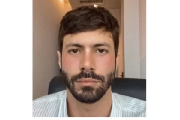 Rodrigo Barros Cavalcanti foi encontrado morto na casa onde morava por Reprodução