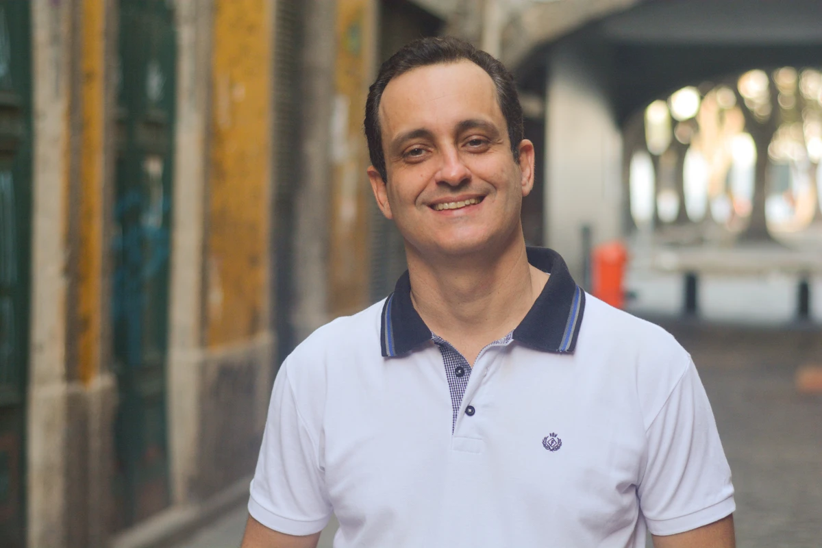 Rodrigo Faour é jornalista, pesquisador e biógrafo por Thiago Antunes