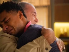 Imagem - Samuel visita abrigo onde foi adotado e descobre fato sobre seu passado