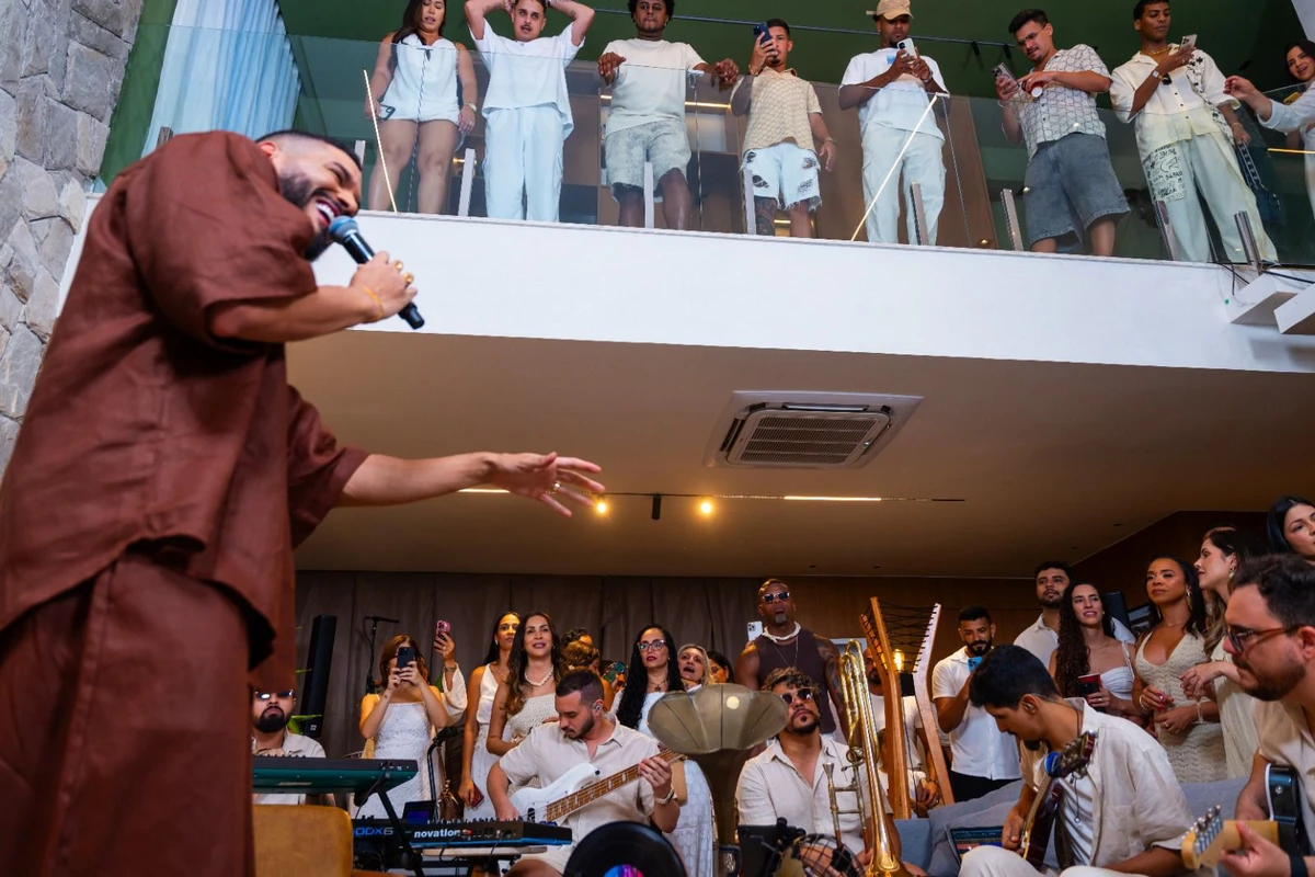 Brenno Casagrande grava projeto intimista após destaque no Estrela da Casa por Arleandes Torres