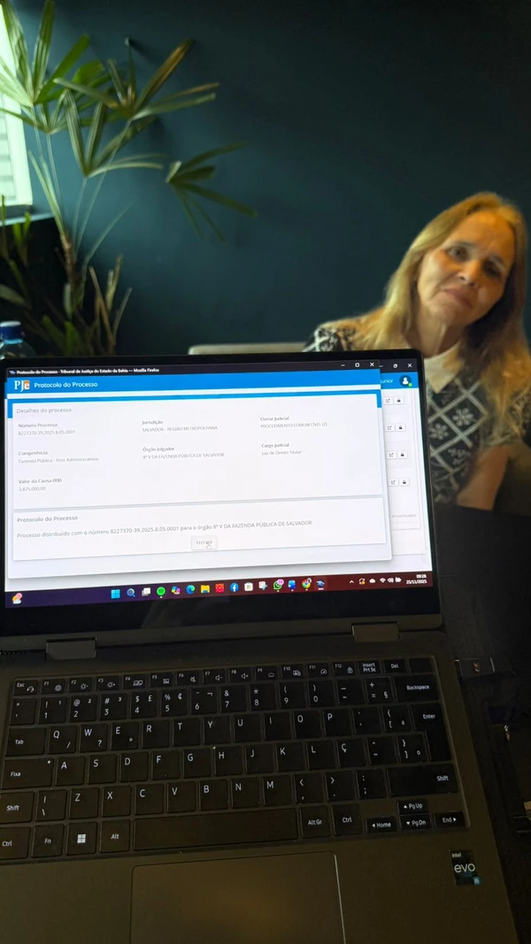 Carlos Terra Júnior protocolou petição digitalmente na manhã desta terça-feira (25) por Carlos Terra Júnior