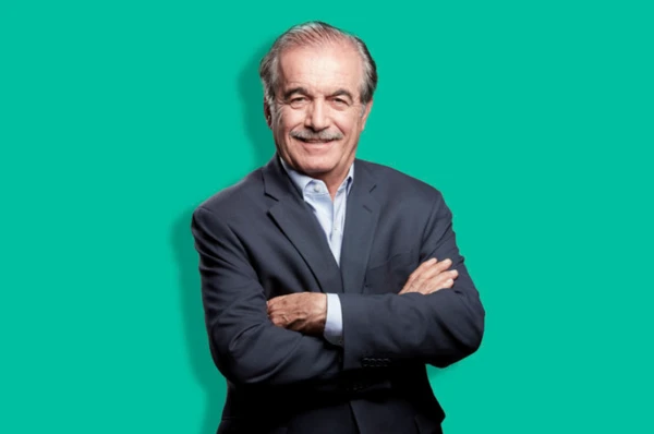 Chaim Zaher é um dos maiores empresários do ramo de educação no Brasil por Sistema Educacional Brasileiro (SEB)