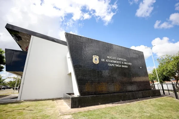 Deam de Itapetinga: Rua Equador, s/n por Reprodução