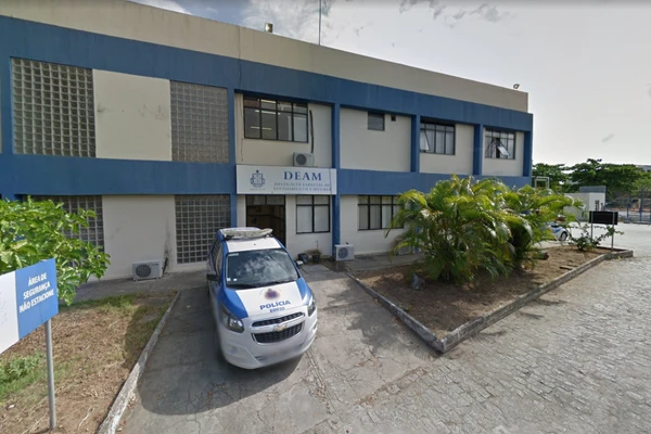 Deam em Periperi: Rua Dr. Walter Almeida, S/N, CEP: 40720-070 por Google Street View