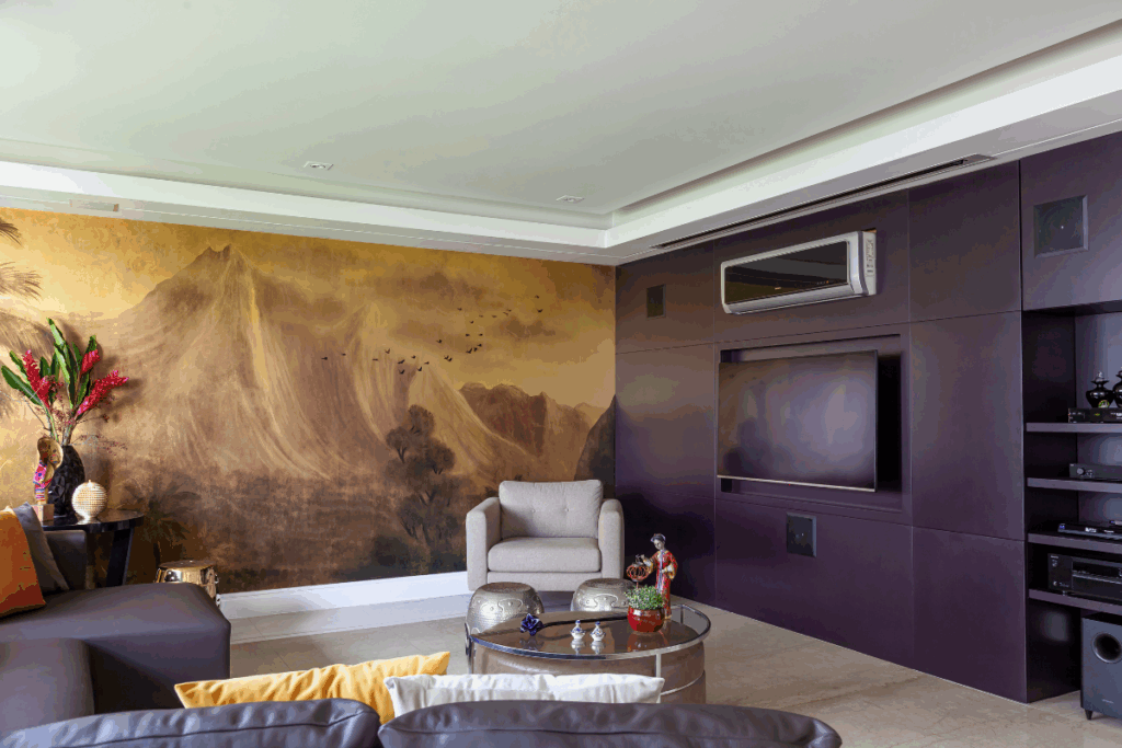 As paisagens dão textura e movimento à decoração (Projeto: Cristiane Schiavoni | Imagem: Carlos Piratininga)