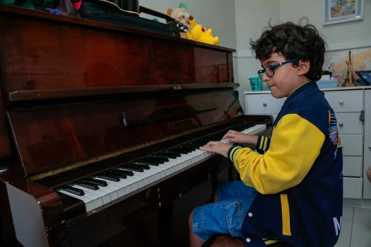 Matheus Cedraz, de 10 anos, foi uma das 12 crianças escolhidas para o programa Sócios-Mirins da AEITA em 2025 por Arisson Marinho/CORREIO