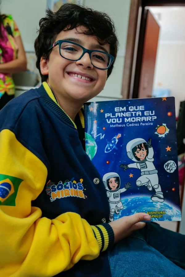 Matheus Cedraz, de 10 anos, foi uma das 12 crianças escolhidas para o programa Sócios-Mirins da AEITA em 2025 por Arisson Marinho/CORREIO