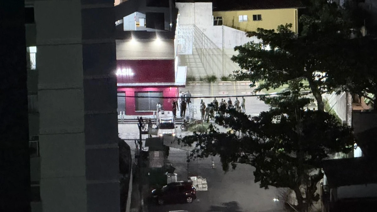 Roubo em farmácia na Pituba termina em tiroteio intenso e funcionários reféns por Leitor CORREIO 