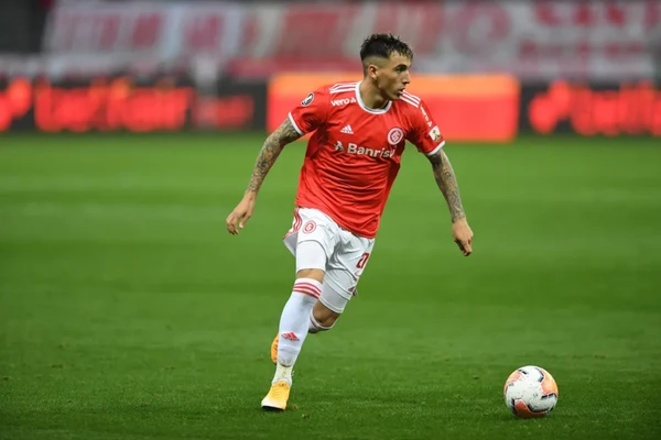 5 - Saravia (Internacional/Botafogo/Atlético-MG): 27% das partidas por  Ricardo Duarte/ Inter