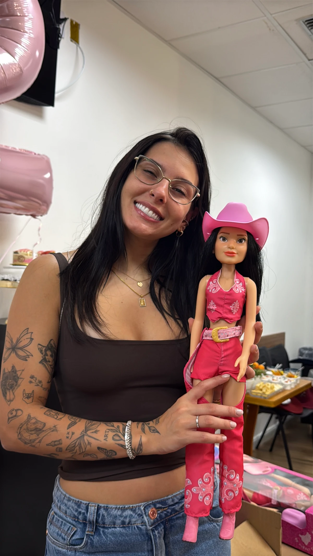 Boneca oficial da cantora Ana Castela por Divulgação