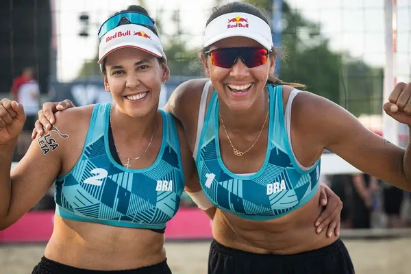 Duda e Ana Patrícia por Divulgação/FIVB