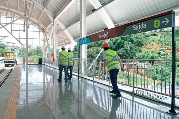 Estação de metrô Bom Juá fica às margens da BR-324 por Reprodução