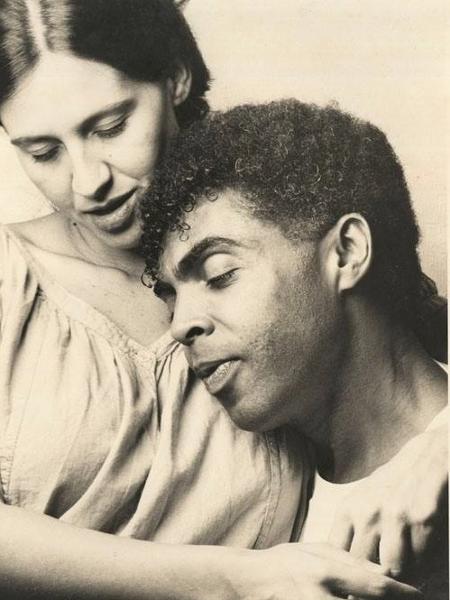 Flora Gil e Gilberto Gil no início da década de 80 por Arquivo Pessoal 