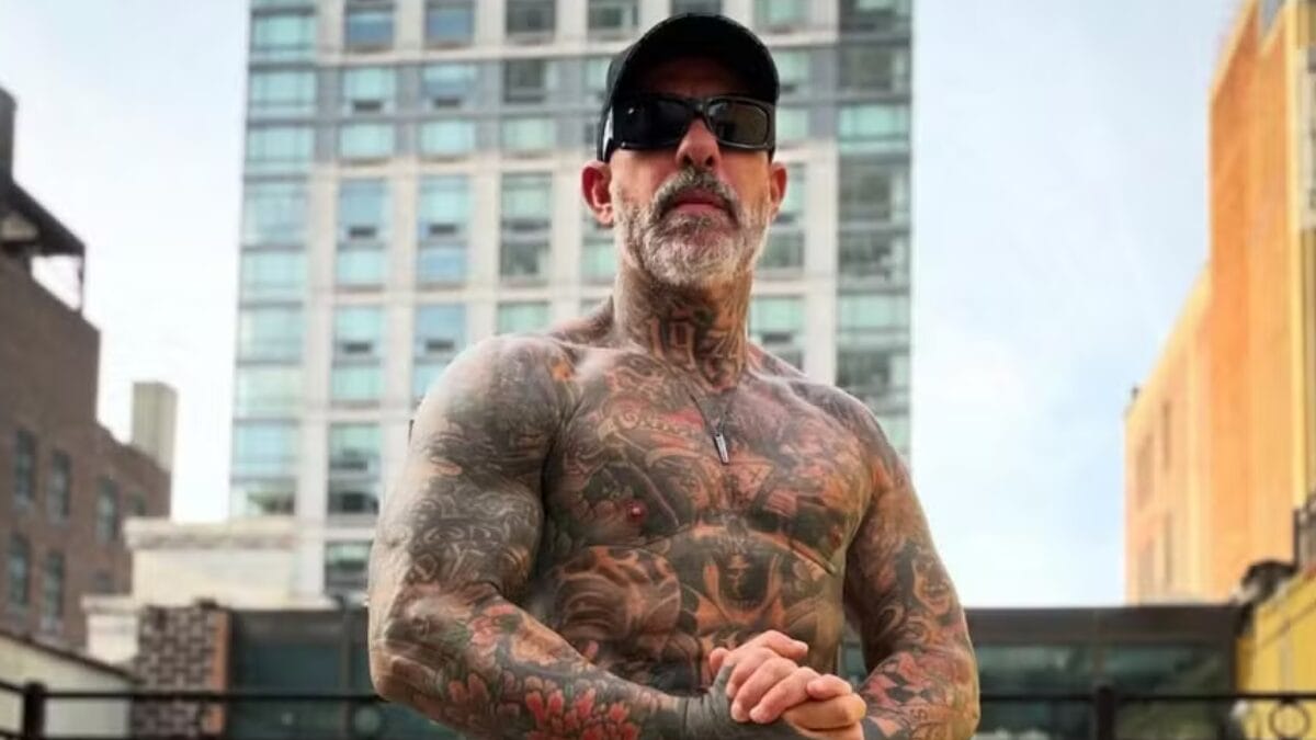 Aos 51 anos, o chef contou que perdeu 17 quilos em apenas três meses depois de adotar a chamada 'dieta da selva' por Reprodução/Redes Sociais 