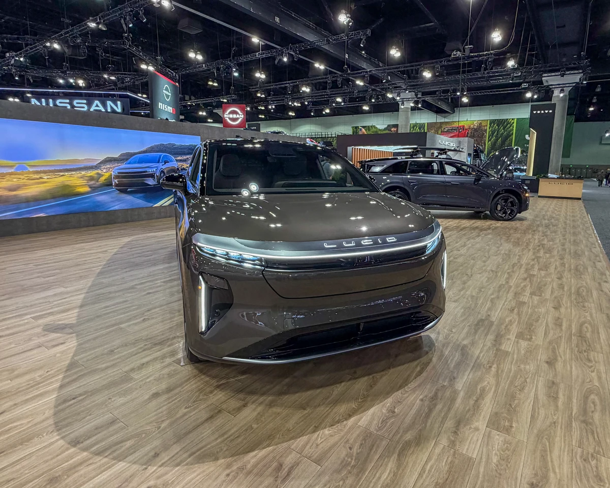 Baseada na Califórnia, a Lucid exibiu o luxuoso Gravity  por Antônio Meira Jr. 