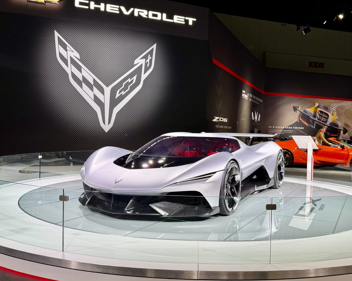 A Chevrolet Corvette CX Concept é elétrico, tem 2.000 cv de potência e está disponível no videogame Gran Turismo 7 por Antônio Meira Jr.