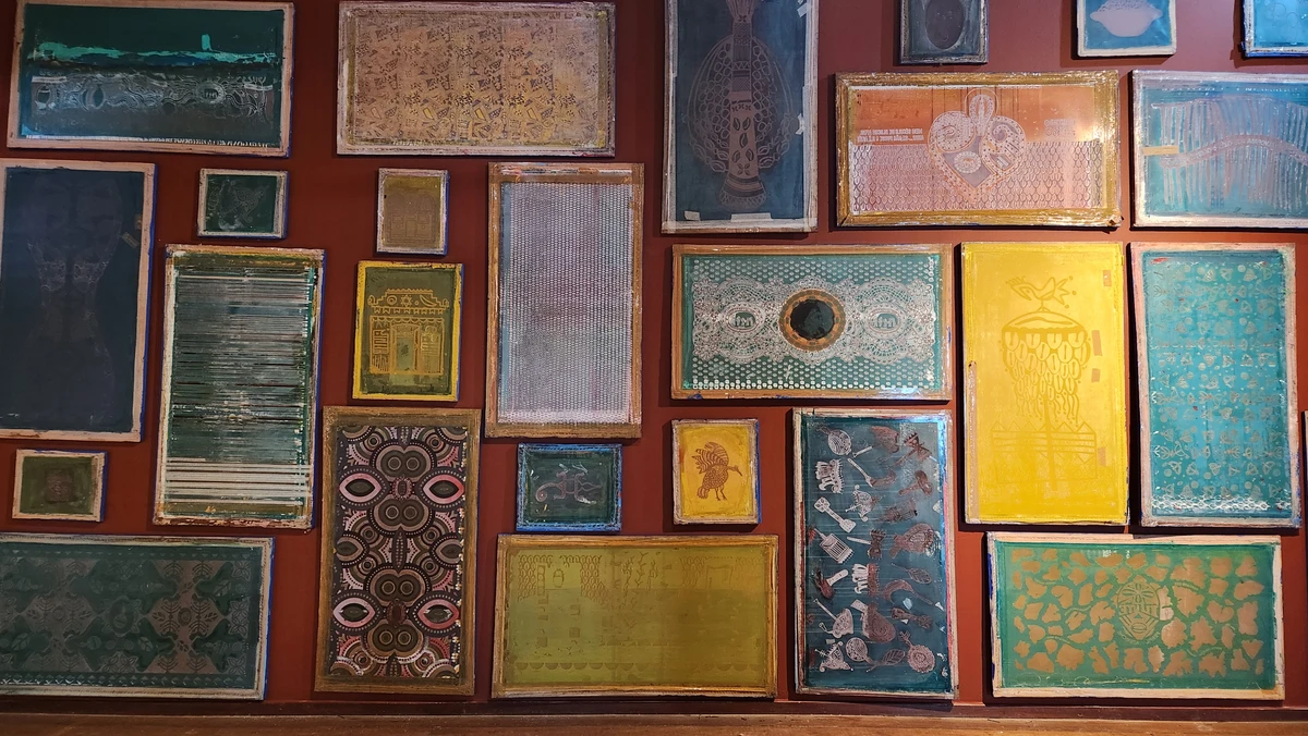 Mostra reafirma a centralidade da cultura afro-brasileira na obra do artista baiano