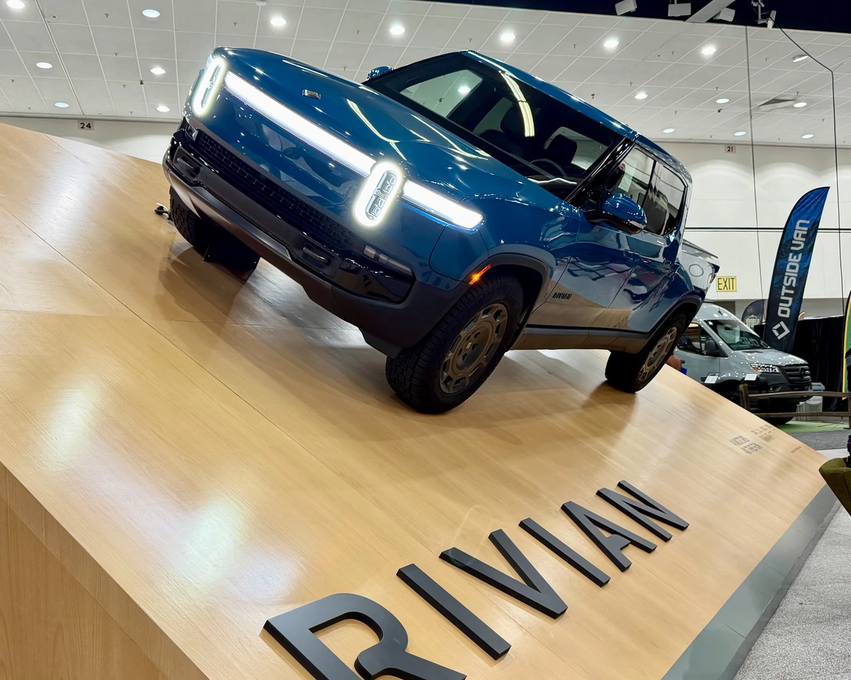 A R1T picape elétrica produzida pela Rivian por Antônio Meira Jr.