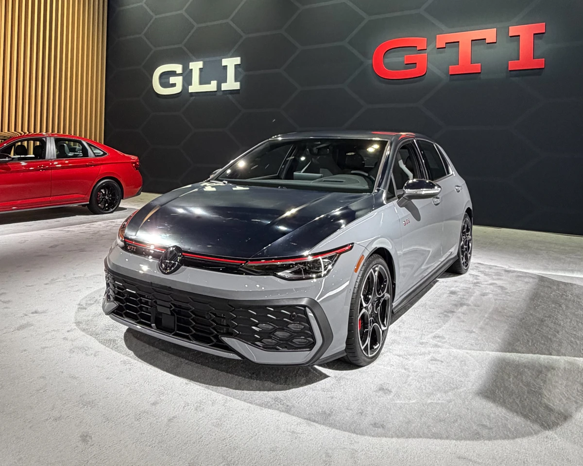 Sucesso no retorno ao Brasil, o Golf GTI ganhou destaque em Los Angeles