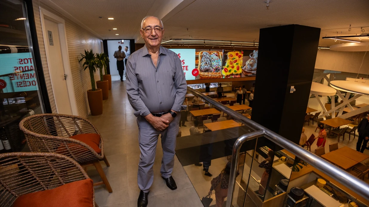 Imagem - Da guerra ao recomeço empresarial, conheça a história do padeiro mais amado da Bahia