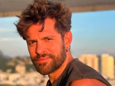 Imagem - Cena de nu frontal de Alejandro Claveaux em filme vaza nas redes sociais