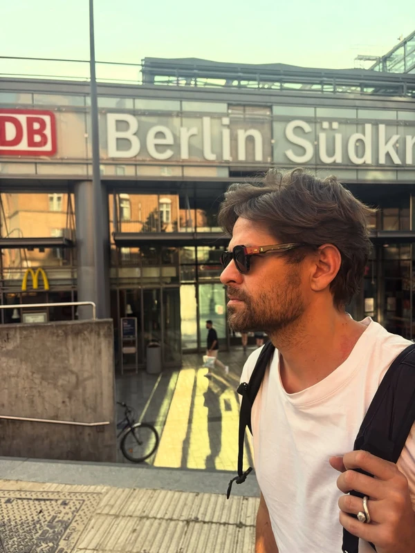 Alejandro Claveaux por Reprodução/Instagram