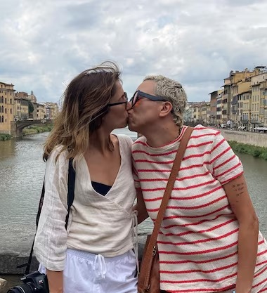 Maria Gadu com a mulher, Ana Paula Popi por Reprodução/Redes Sociais 