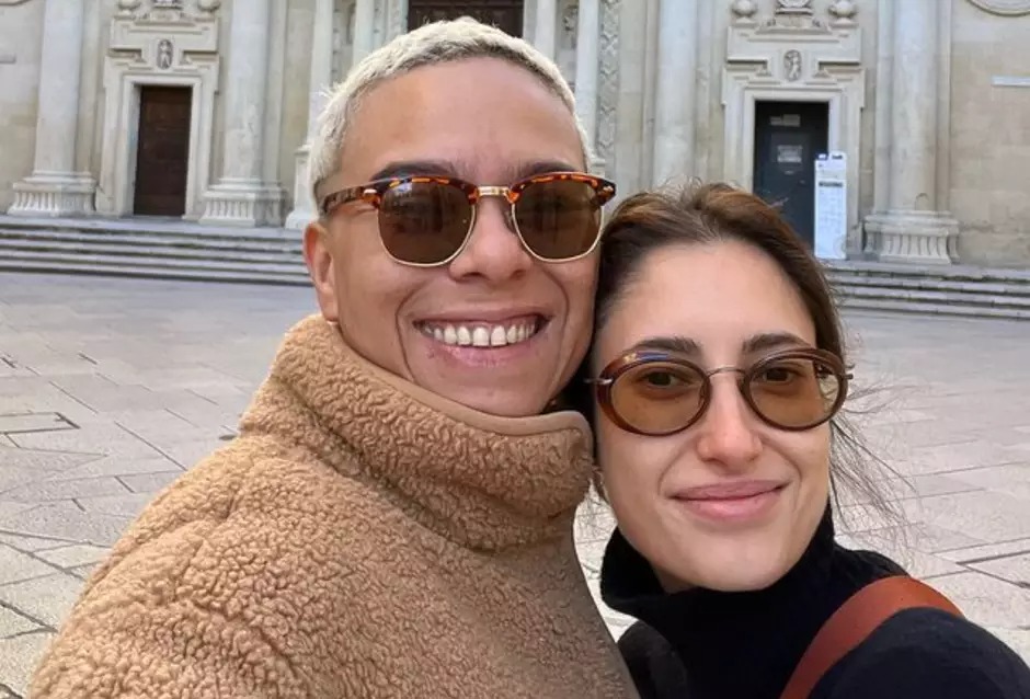 Maria Gadu com a mulher, Ana Paula Popi por Reprodução/Redes Sociais 