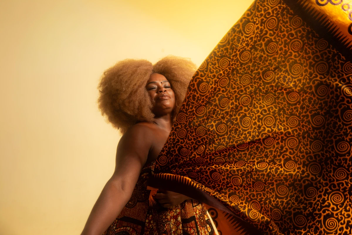 Solo de dança é criação da pesquisadora Edeise Gomes por CAIQUE SILVA 