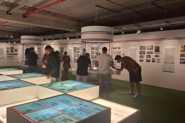 Veja imagens do tour pela Arena Fonte Nova e pelo museu do Bahia por Alan Pinheiro/CORREIO