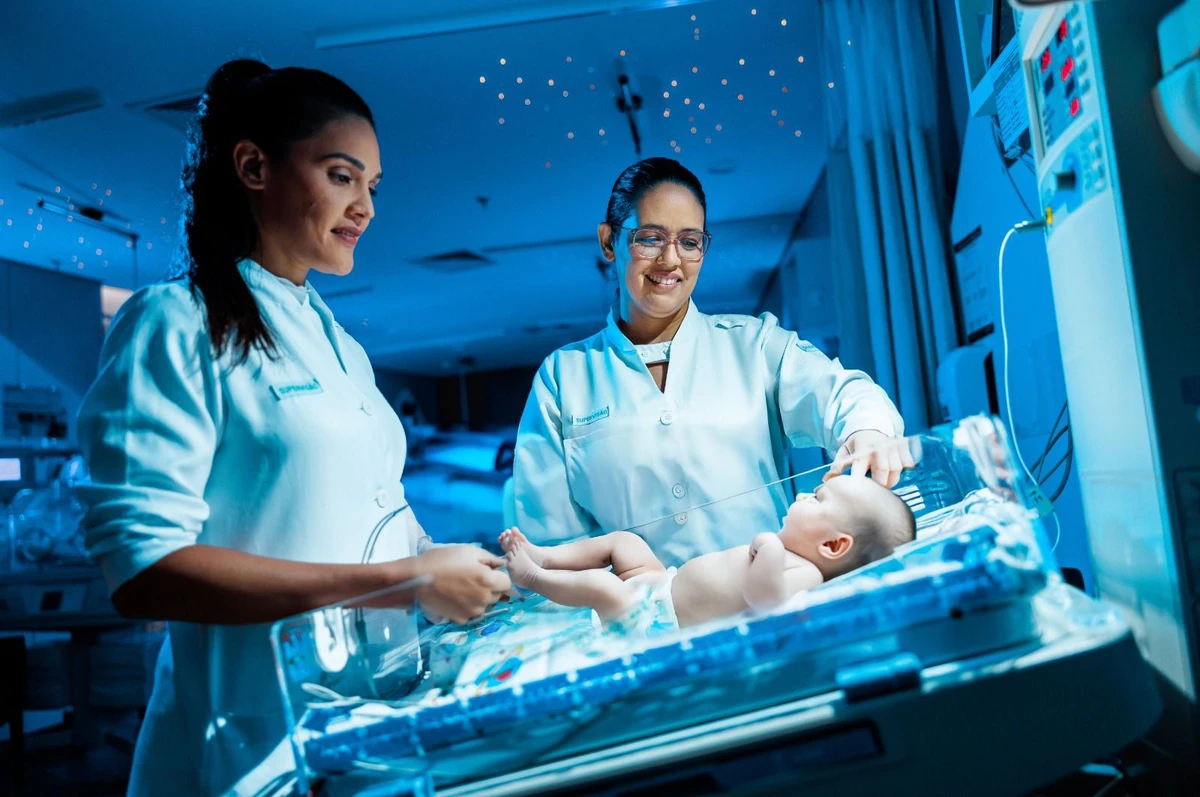 Cuidados com o bebê prematuro por Reprodução