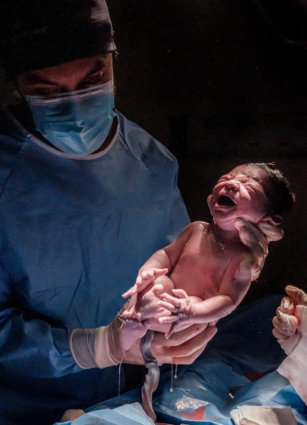 Cuidados com o bebê prematuro por Reprodução