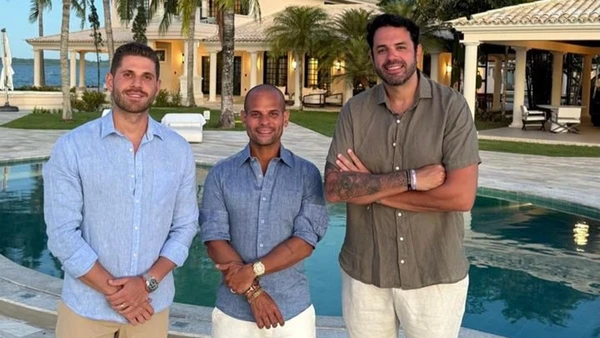 Gabriel Almeida é dono de uma ilha conhecida como Paraíso dos Médicos