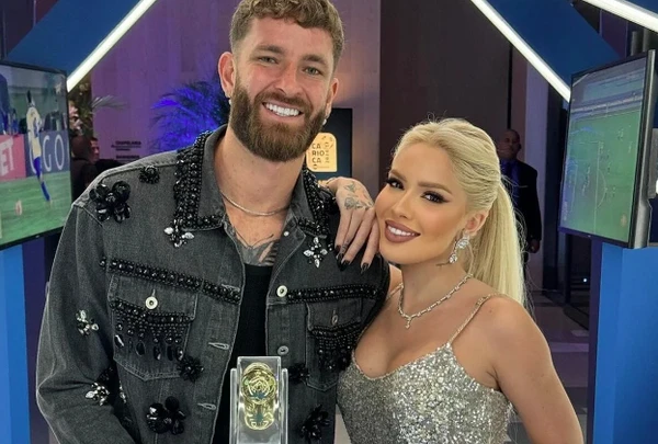 Karoline Lima e Leo Pereira