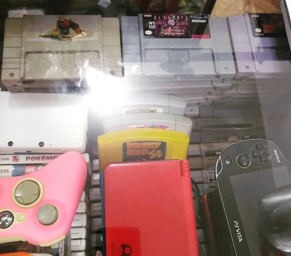 Loja de games retrô, Rene Games, no Relógio de São Pedro por Divulgação