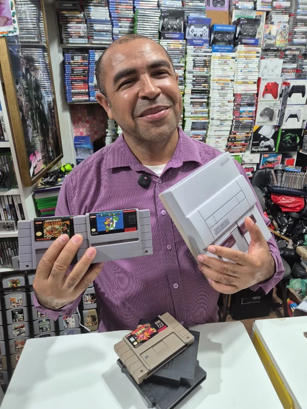 Loja de games retrô, Rene Games, no Relógio de São Pedro por Moysés Suzart