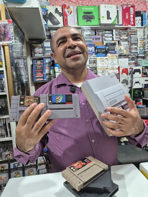 Loja de games retrô, Rene Games, no Relógio de São Pedro